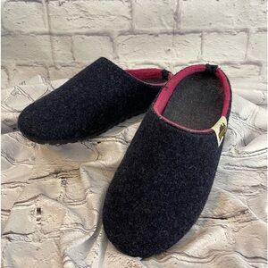 GUMBIES | Outback Slipper, Navy-Pink size 8/9 in Navy &‎ Pink